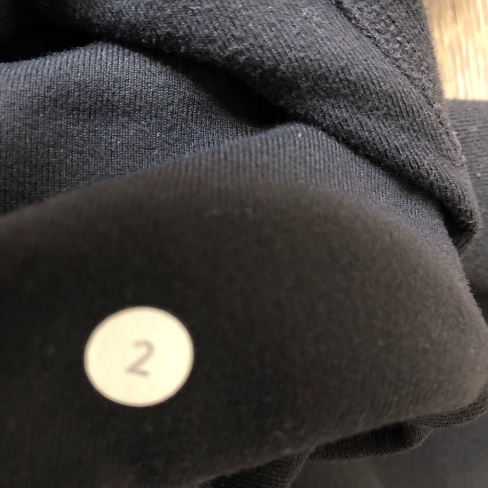 Lululemon Classic Be Still Bermuda Lounge Shorts - Picture 8 of 9